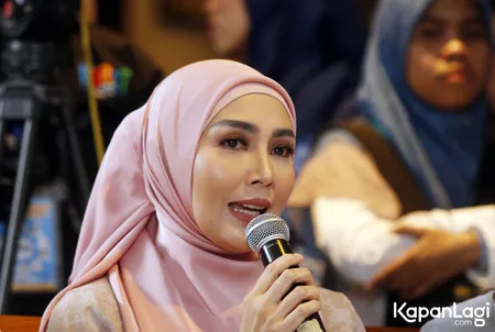 Foto Fenita Arie