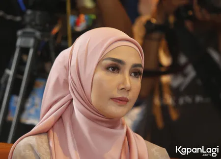 Foto Fenita Arie
