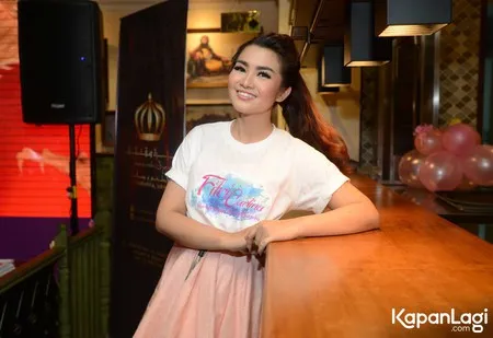 Foto Fitri Carlina
