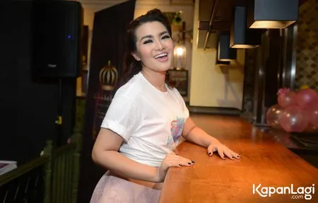 Foto Fitri Carlina