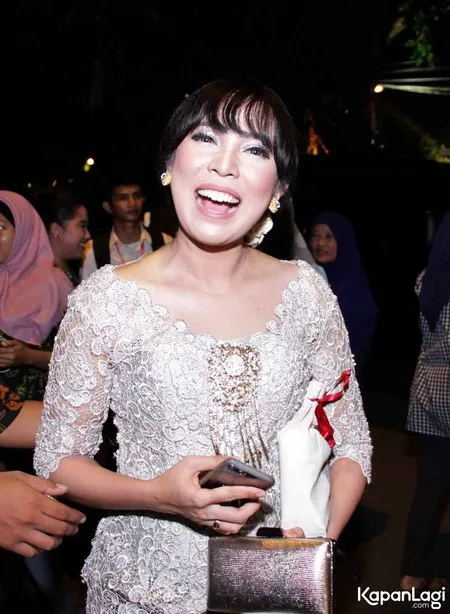 Foto Fitri Tropica