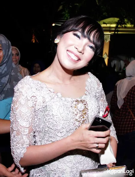 Foto Fitri Tropica