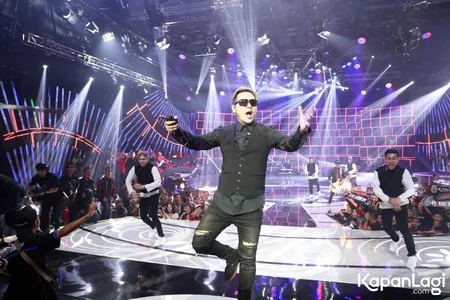 Foto Five Minutes