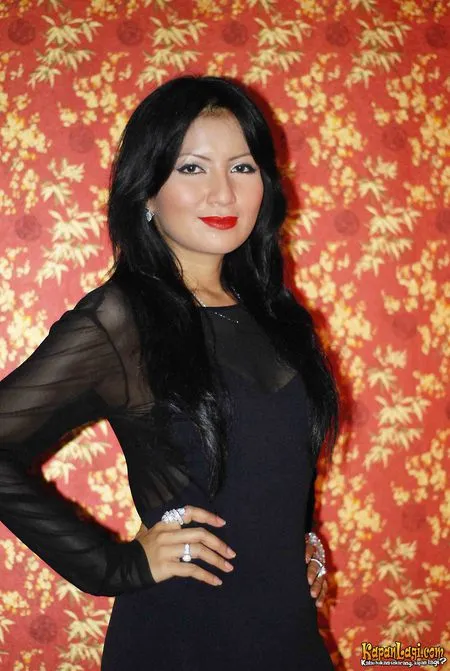 Foto Five Vi. Nomor Foto: 287