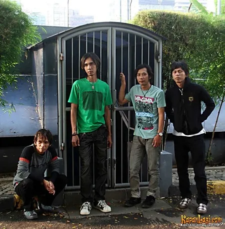 Foto Forward Band