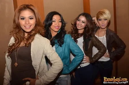 Foto Foxy Girls