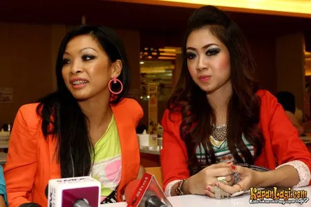 Foto Foxy Girls