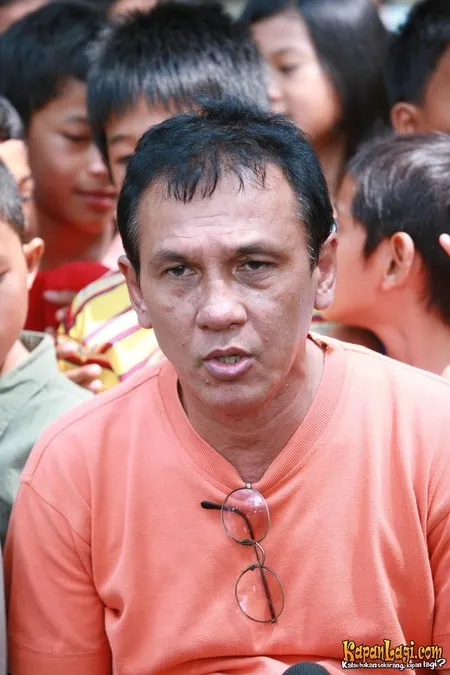 Foto Franky Sahilatua