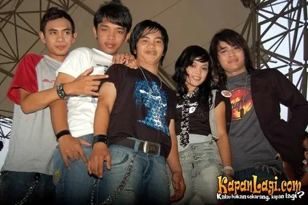 Foto Galaksi Band
