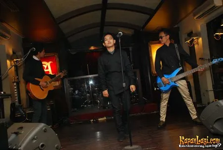 Foto Garasi Band