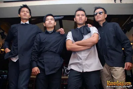Foto Garasi Band