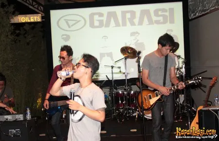 Foto Garasi Band