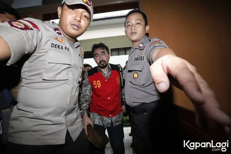 Foto Gatot Brajamusti