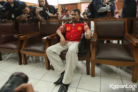 Foto Gatot Brajamusti