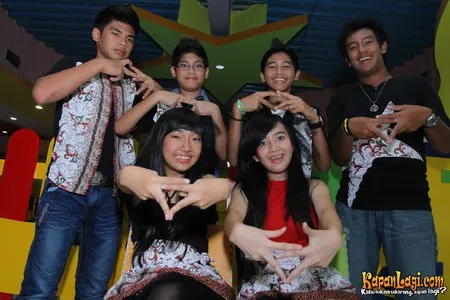 Foto Girl Boy Stars