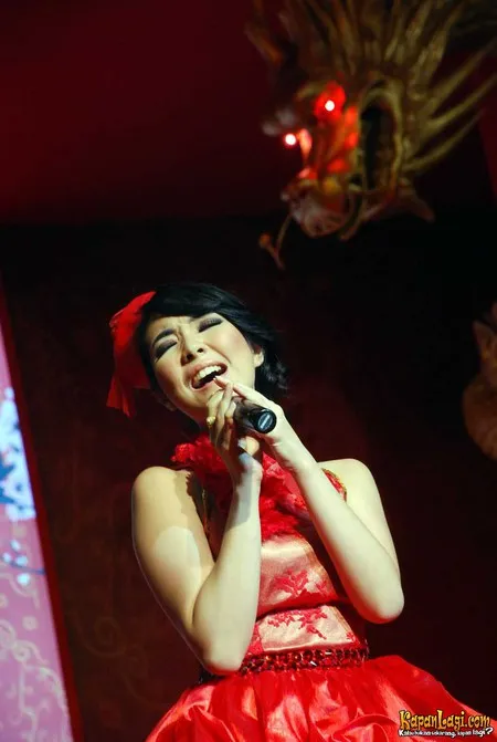 Foto Gisel Idol. Nomor Foto: 183