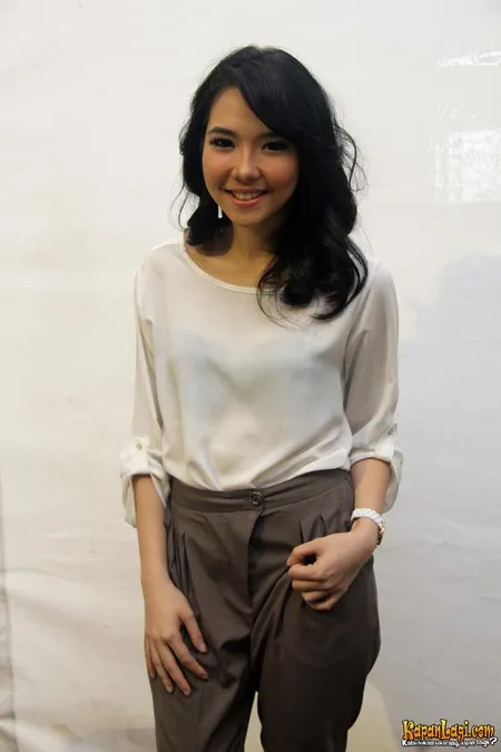 Foto Gisel Idol. Nomor Foto: 219
