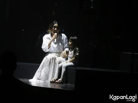 Foto Gisella Anastasia