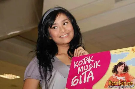 Foto Gita Gutawa