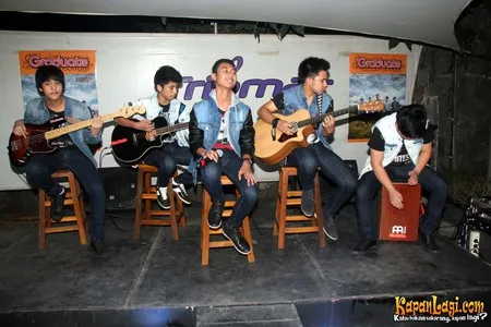 Foto Graduate Band