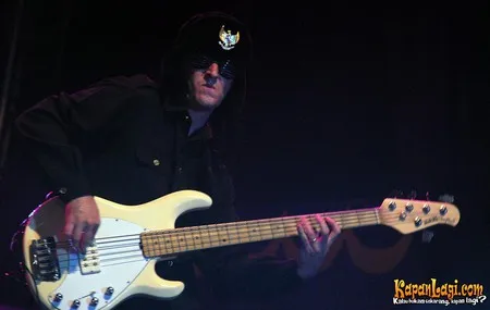 Foto Gugun Blues Shelter