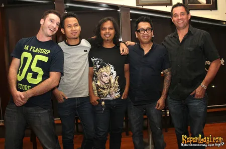 Foto Gugun Blues Shelter