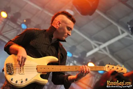 Foto Gugun Blues Shelter