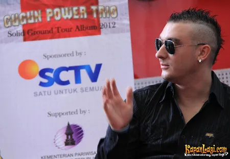 Foto Gugun Blues Shelter