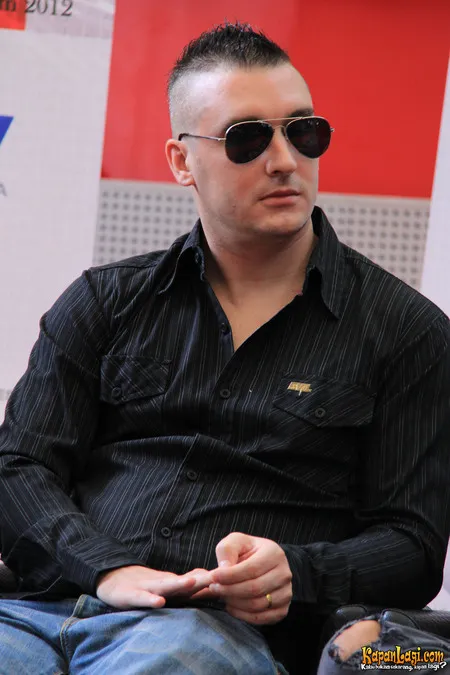 Foto Gugun Blues Shelter