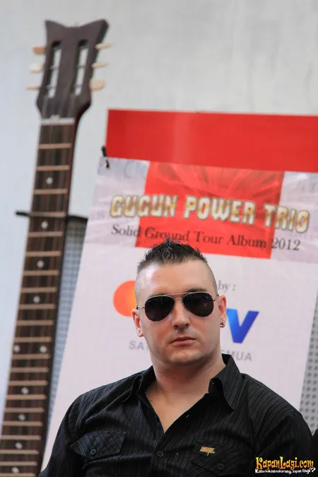 Foto Gugun Blues Shelter