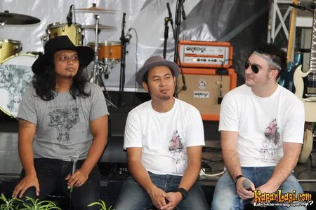 Foto Gugun Blues Shelter