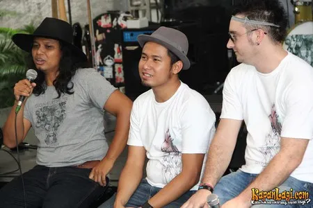 Foto Gugun Blues Shelter