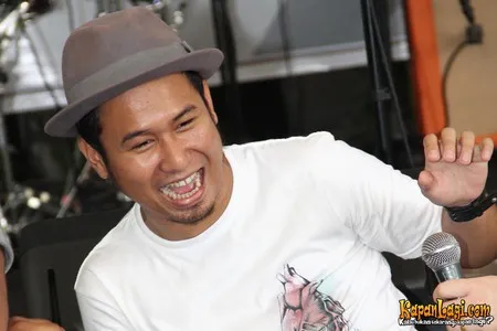 Foto Gugun Blues Shelter