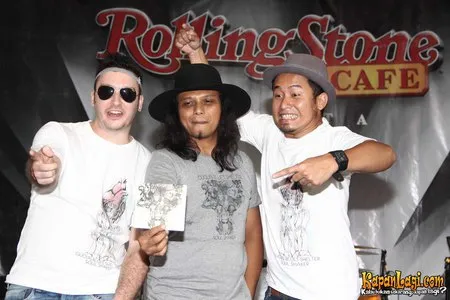 Foto Gugun Blues Shelter