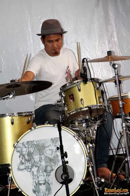 Foto Gugun Blues Shelter