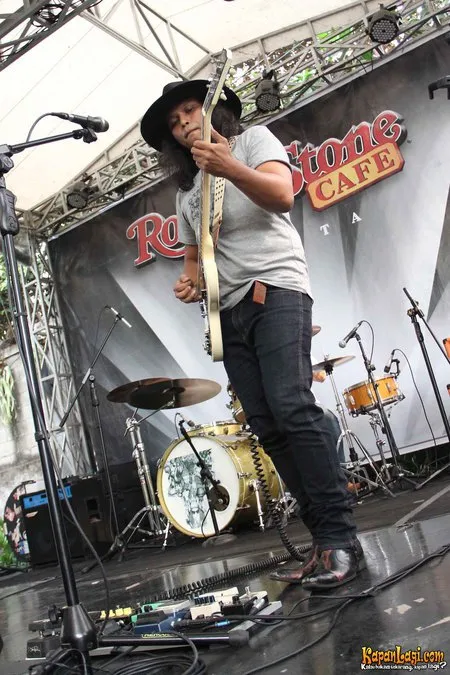 Foto Gugun Blues Shelter