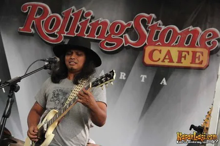 Foto Gugun Blues Shelter