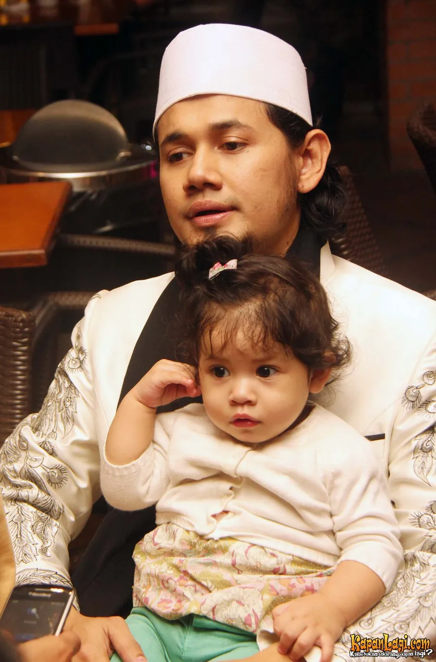 Ustadz Guntur Bumi ©KapanLagi.com®