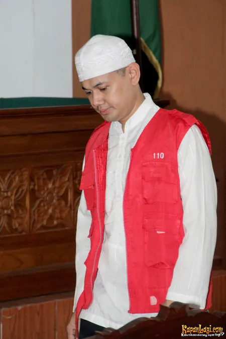 Foto Guntur Bumi