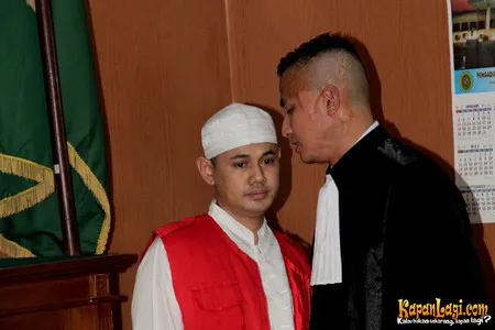 Foto Guntur Bumi