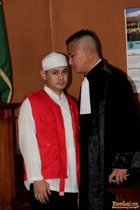 Foto Guntur Bumi