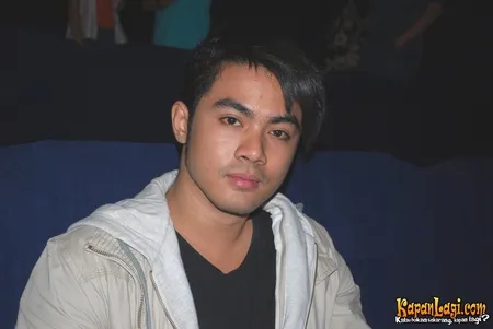 Foto Guntur Triyoga