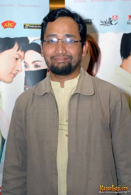 Foto Habiburrahman El Shirazy