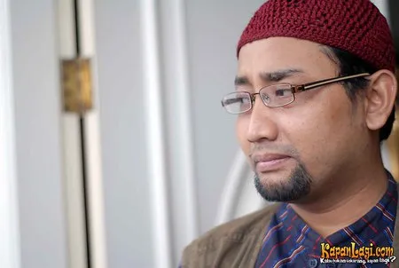 Foto Habiburrahman El Shirazy