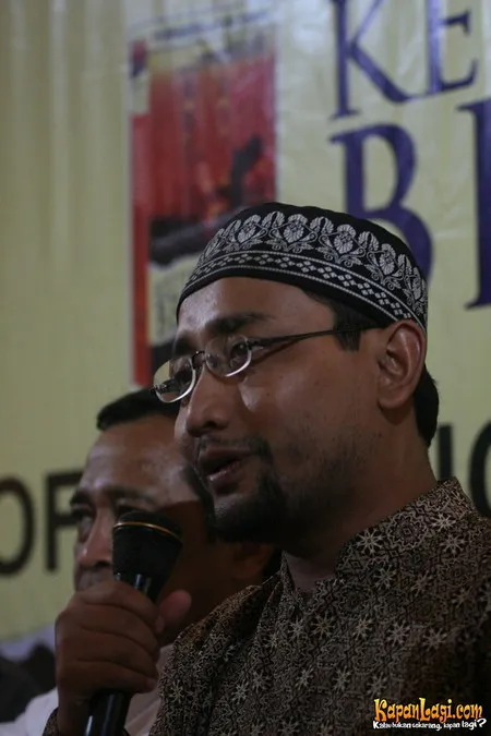 Foto Habiburrahman El Shirazy