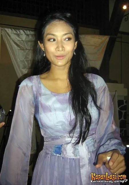 Foto Happy Salma