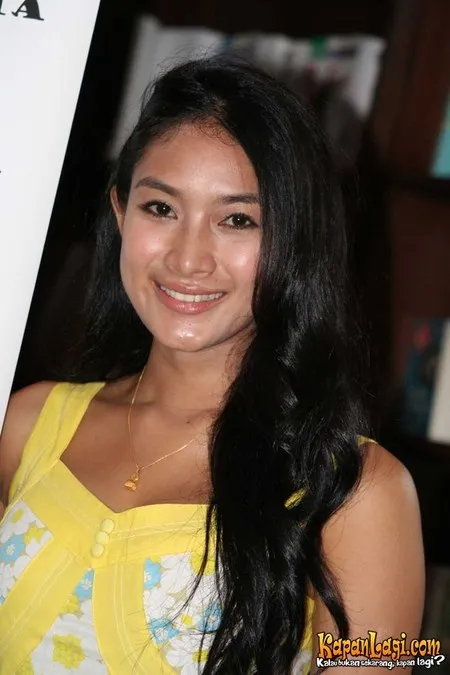 Foto Happy Salma