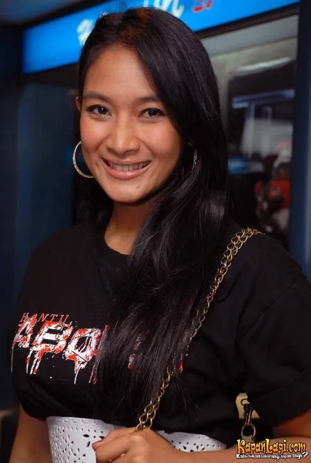Foto Happy Salma