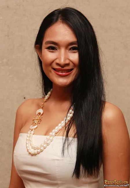 Foto Happy Salma