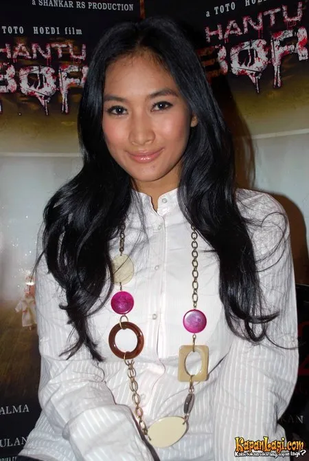 Foto Happy Salma